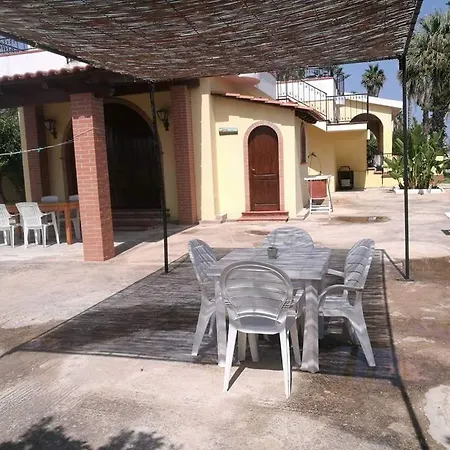 Silvano A 100 Mt Dal Mare Apartamento *